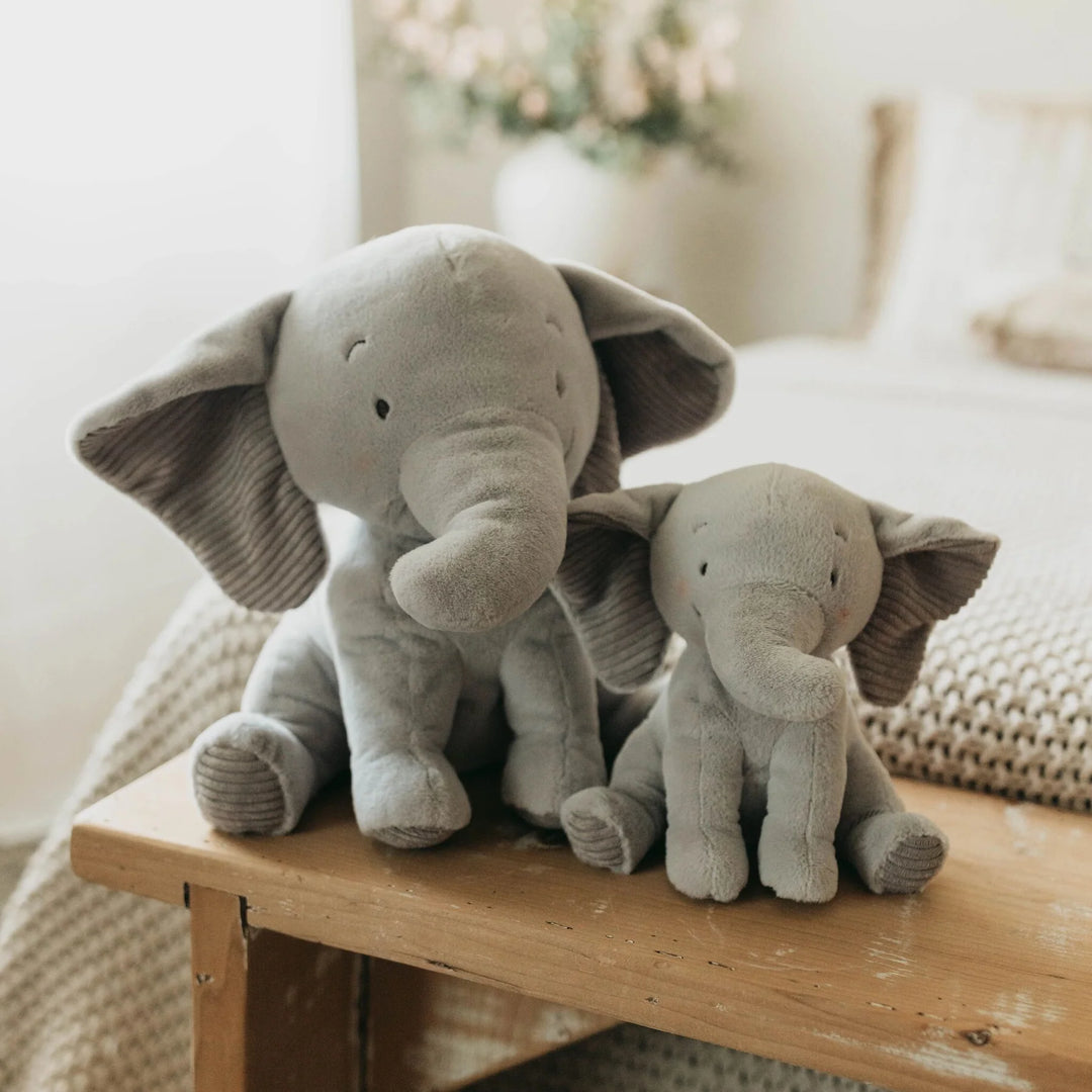 Little Penny the Elephant
