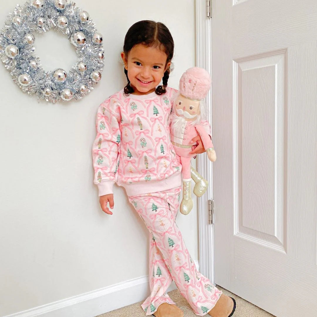 Nutcracker Trellis Christmas Set